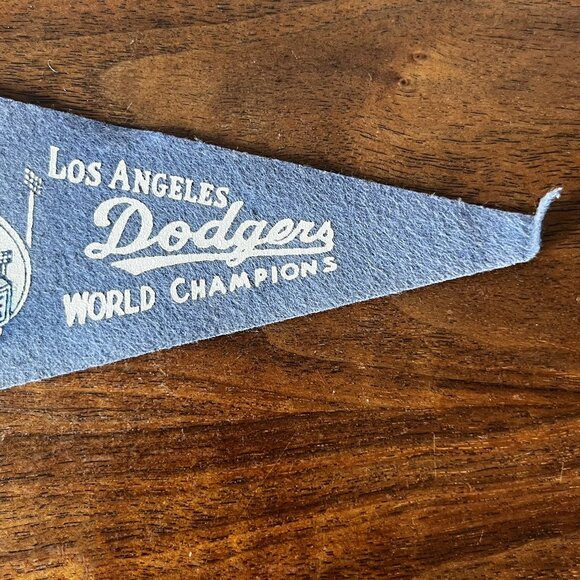 Vintage 1960s LA Los Angeles Dodgers World Champions Baseball Pennant 9" Blue - Picture 5 of 9